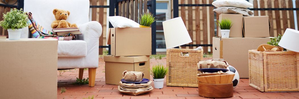 Relocating-House-In-The-Rain-1