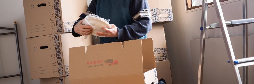 Right-Way-To-Pack-Plates-And-Glasses-For-Moving