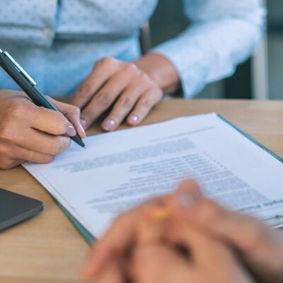 Signing a Contract 400x400 1